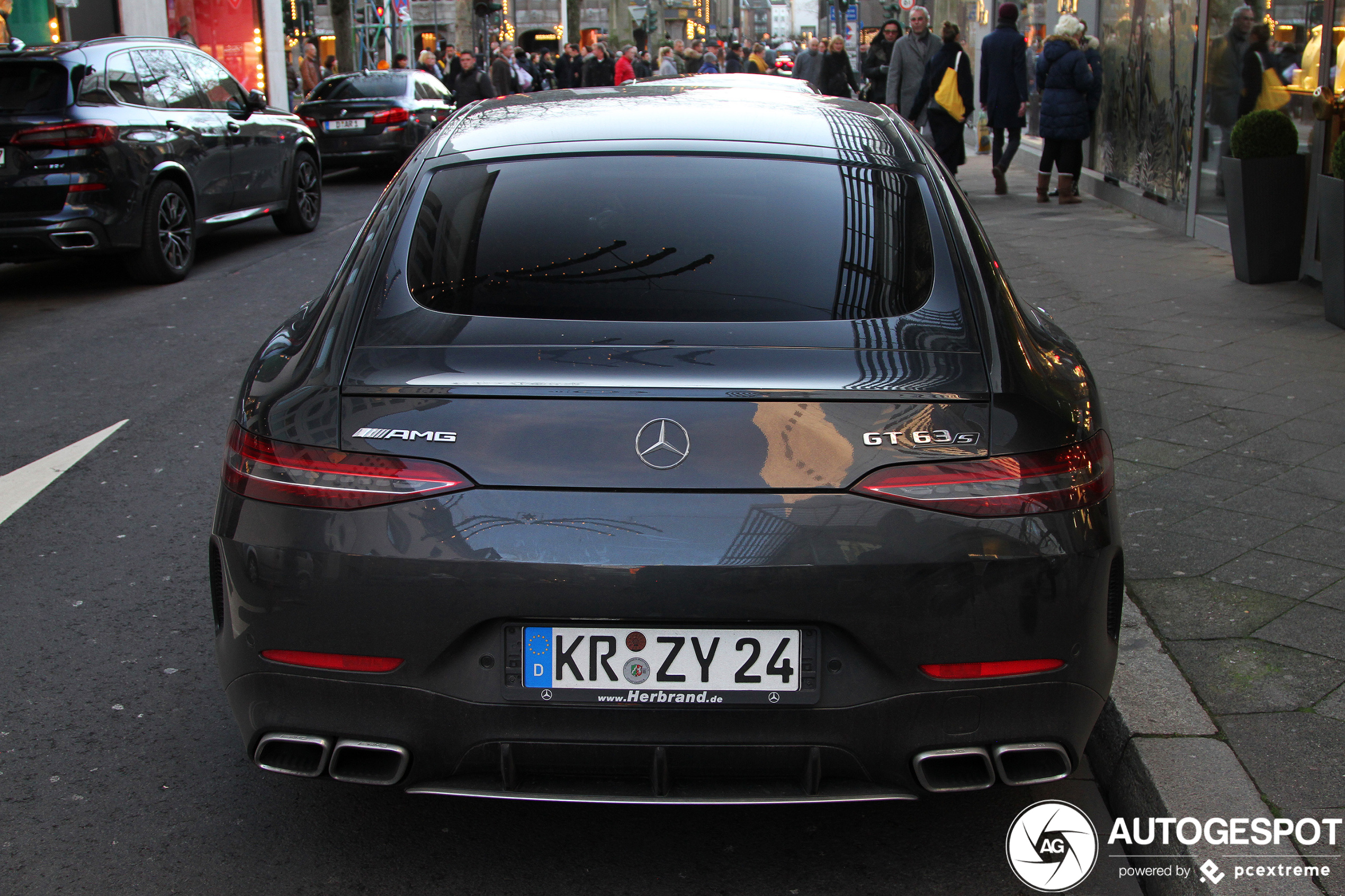 Mercedes-AMG GT 63 S X290