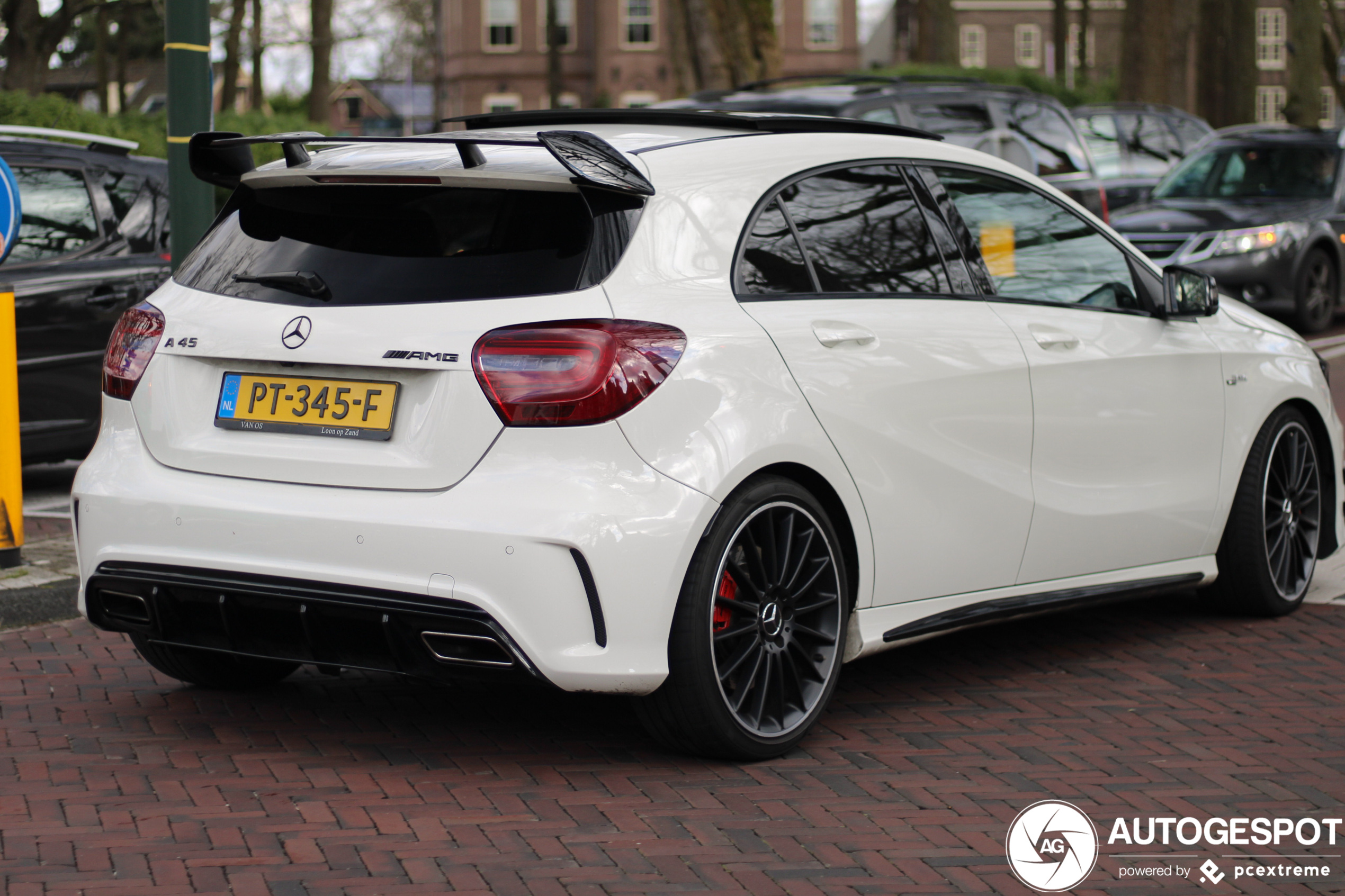 Mercedes-Benz A 45 AMG