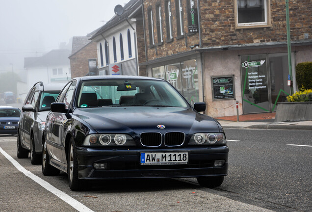 Alpina B10 3.3