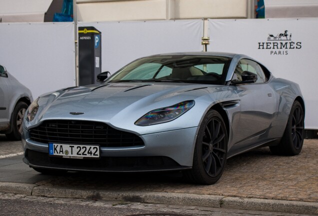 Aston Martin DB11 AMR