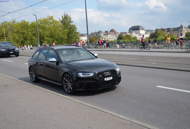 Audi RS4 Avant B8