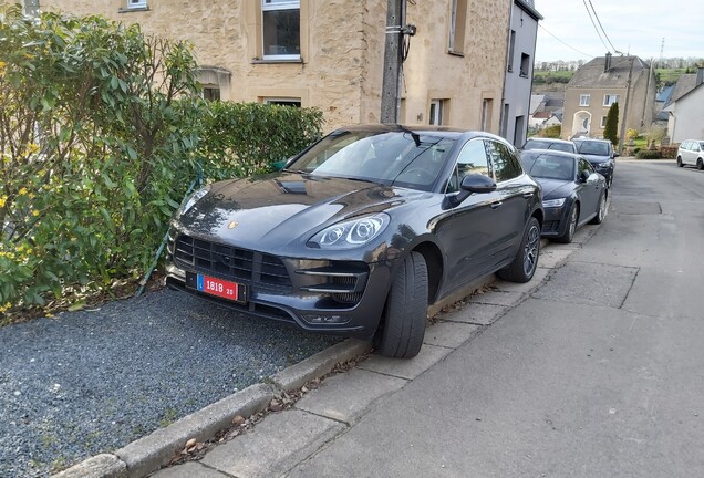 Porsche 95B Macan Turbo