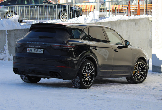 Porsche Cayenne Turbo S E-Hybrid