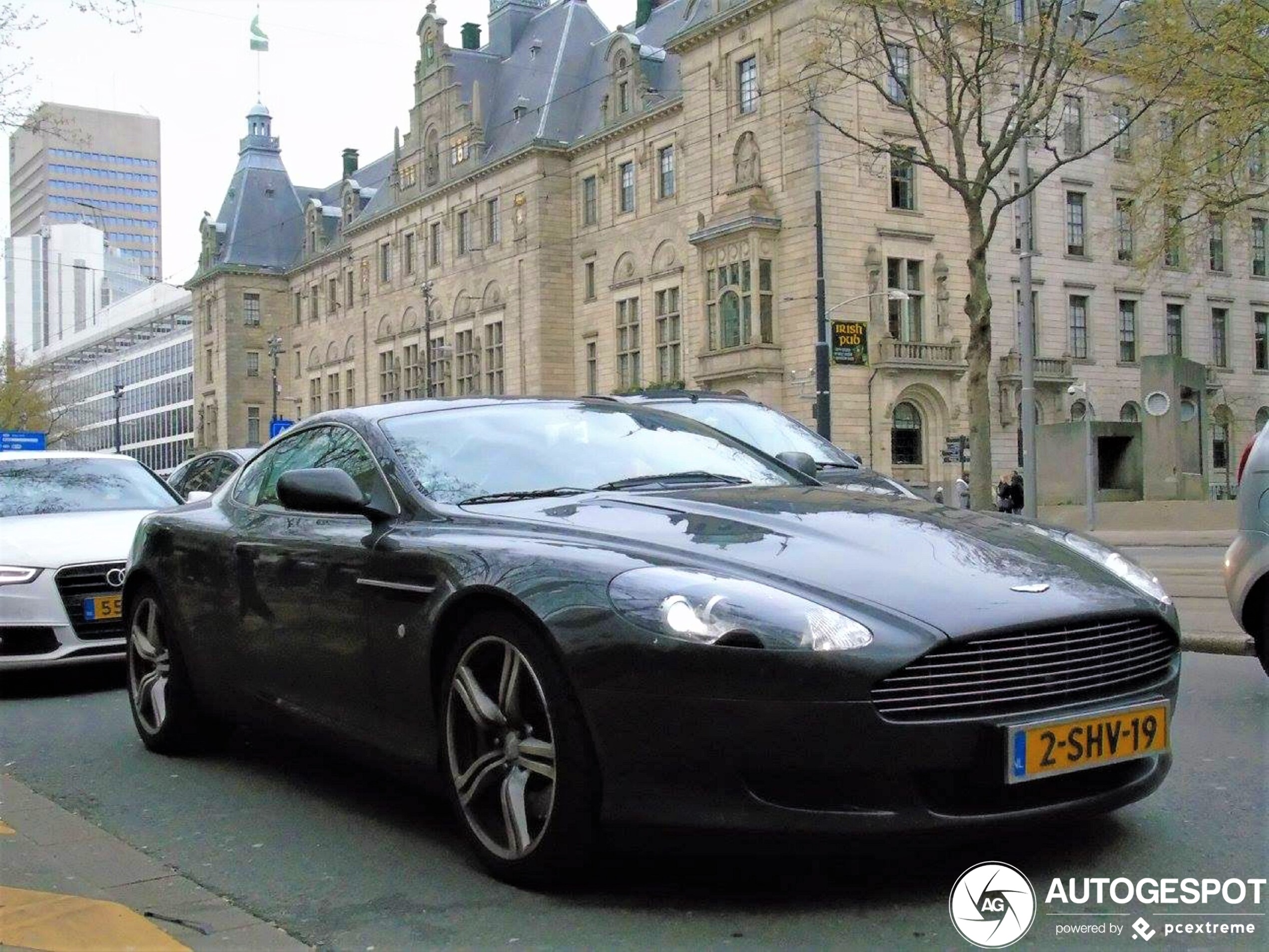 Aston Martin DB9