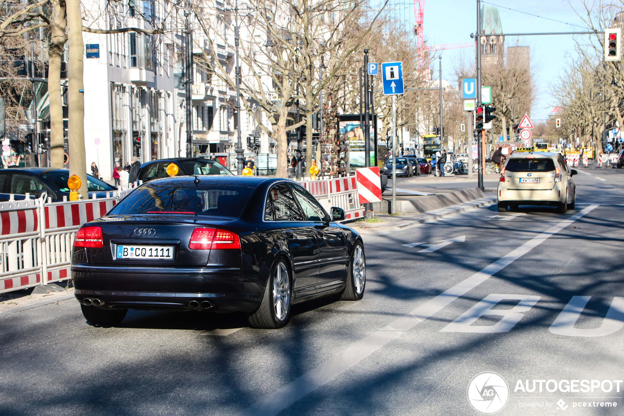 Audi S8 D3