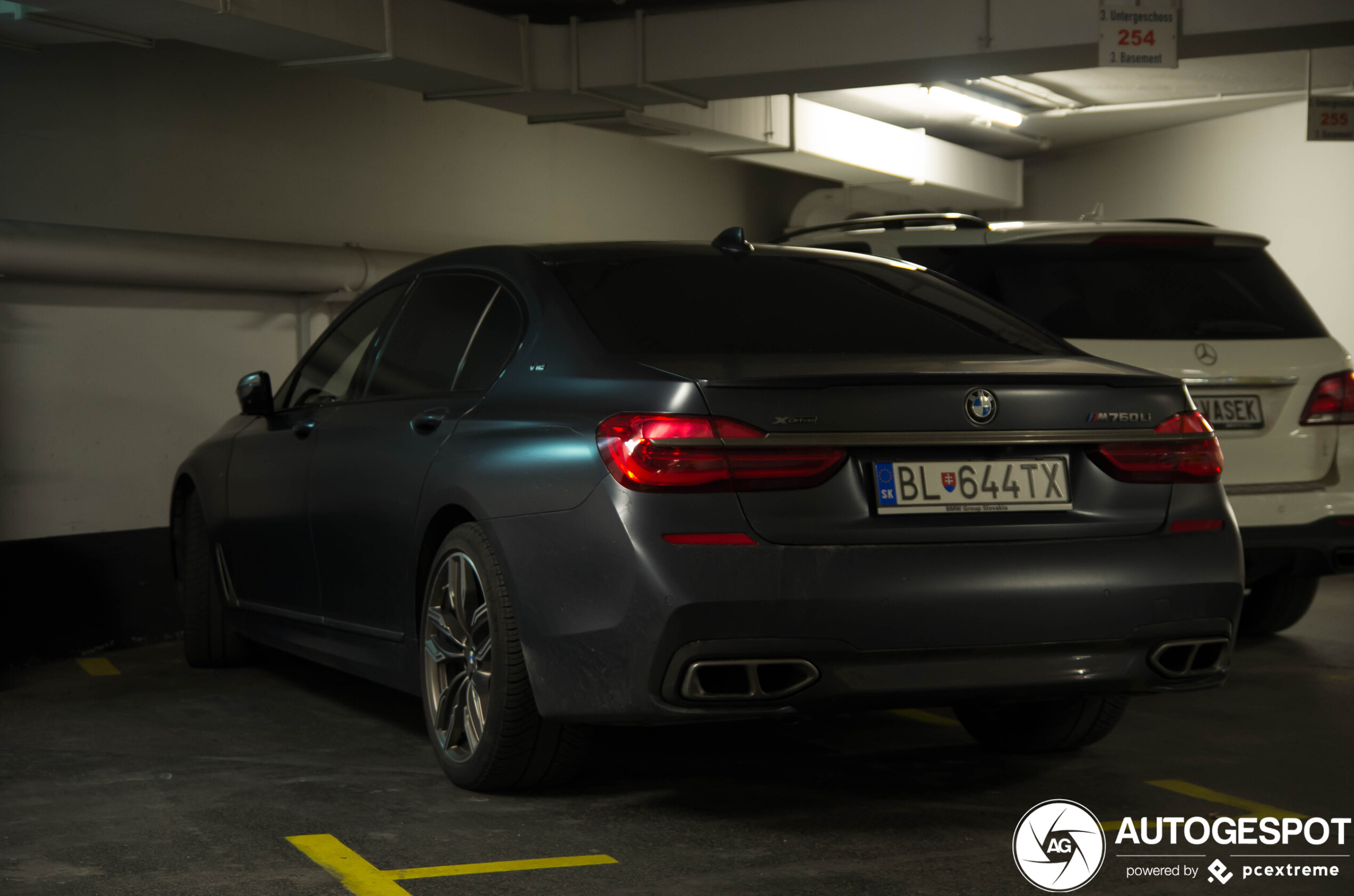 BMW M760Li xDrive