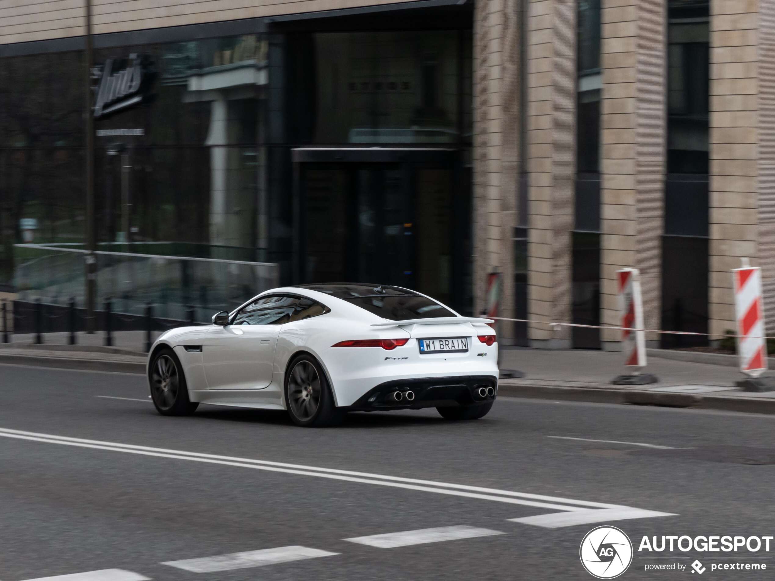 Jaguar F-TYPE R AWD Coupé