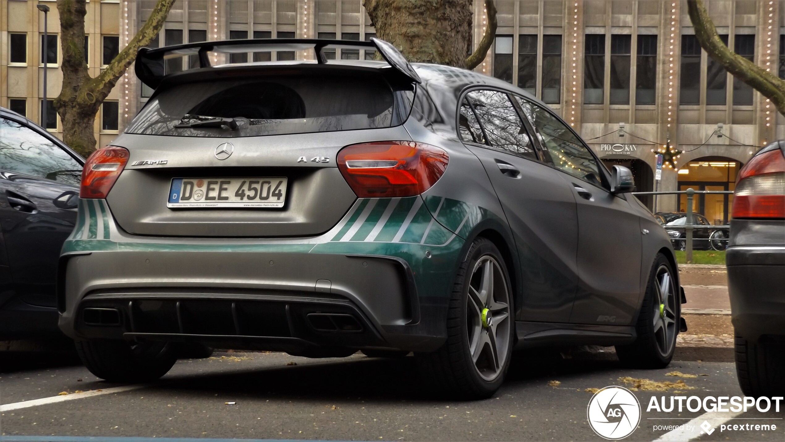 Mercedes-AMG A 45 W176 Petronas 2015 World Champions Edition