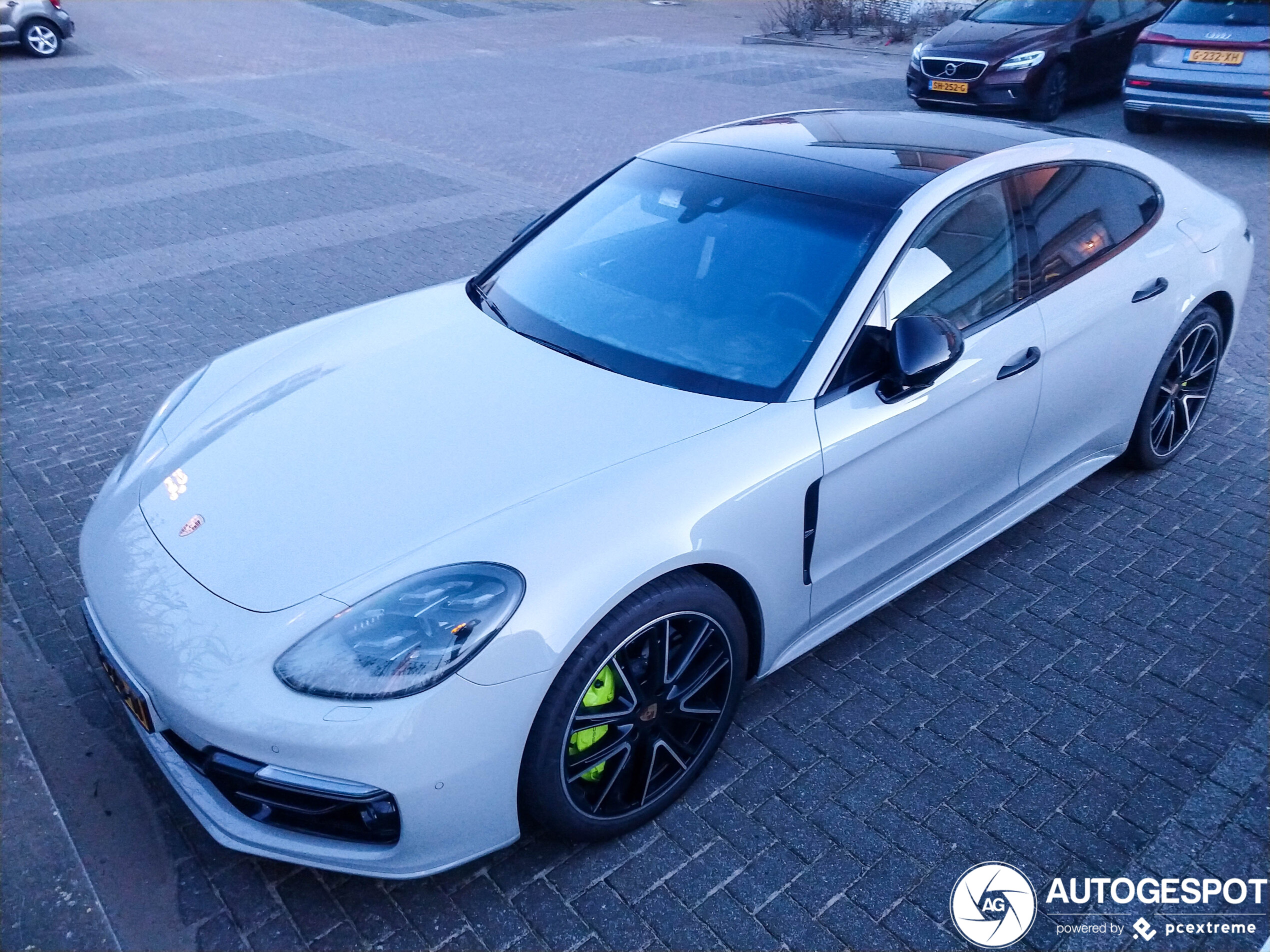 Porsche 971 Panamera Turbo S E-Hybrid