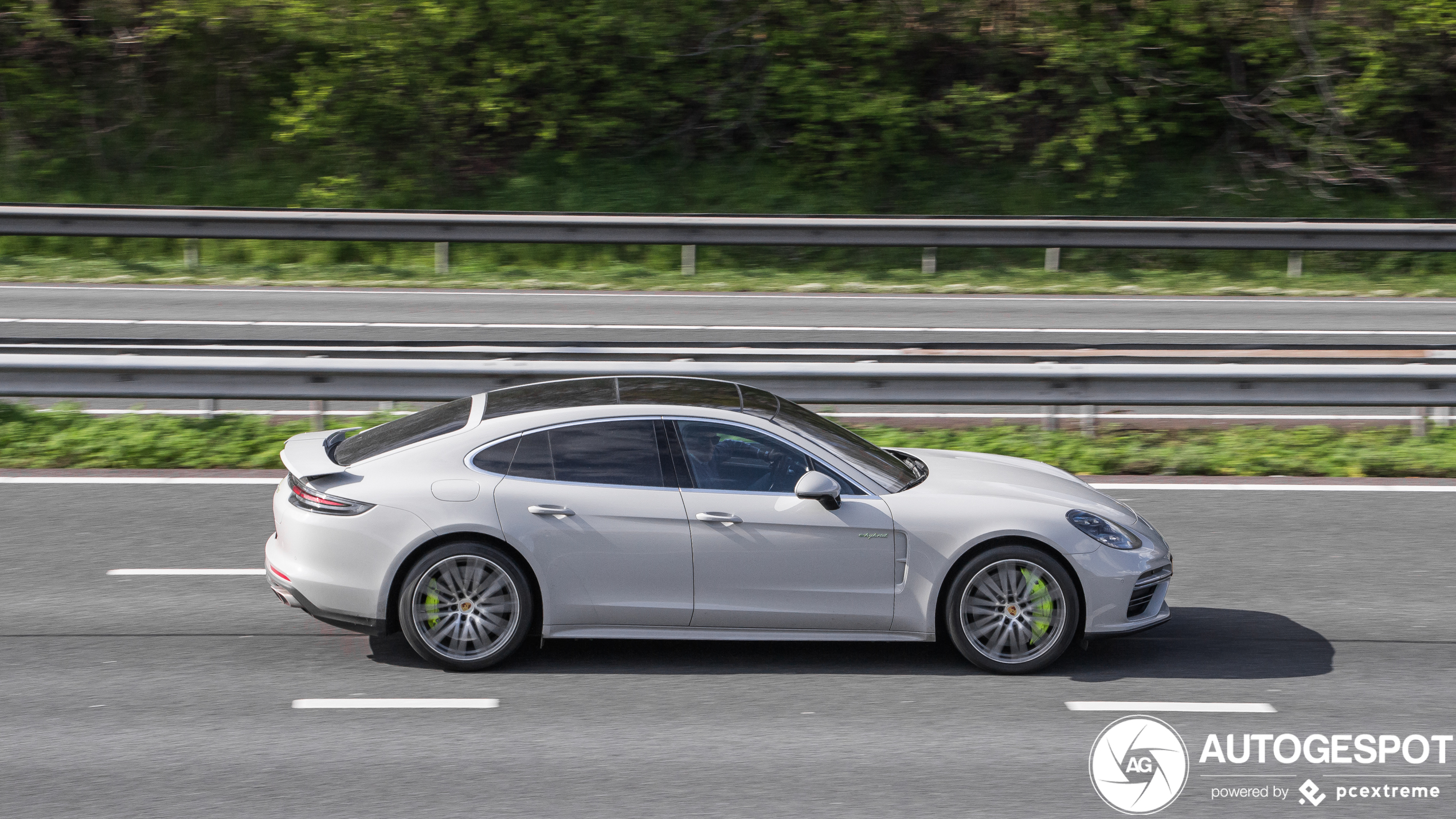 Porsche 971 Panamera Turbo S E-Hybrid