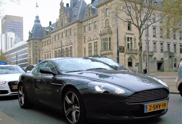 Aston Martin DB9