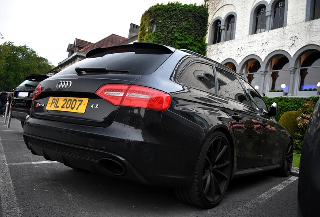 Audi RS4 Avant B8