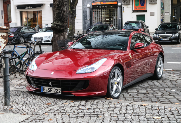 Ferrari GTC4Lusso