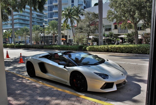 Lamborghini Aventador LP700-4 Roadster