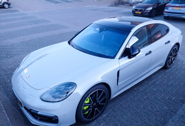 Porsche 971 Panamera Turbo S E-Hybrid