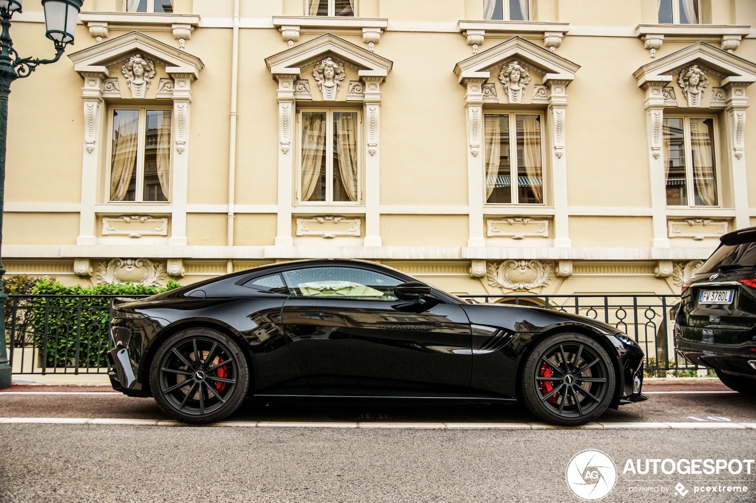 Aston Martin V8 Vantage 2018