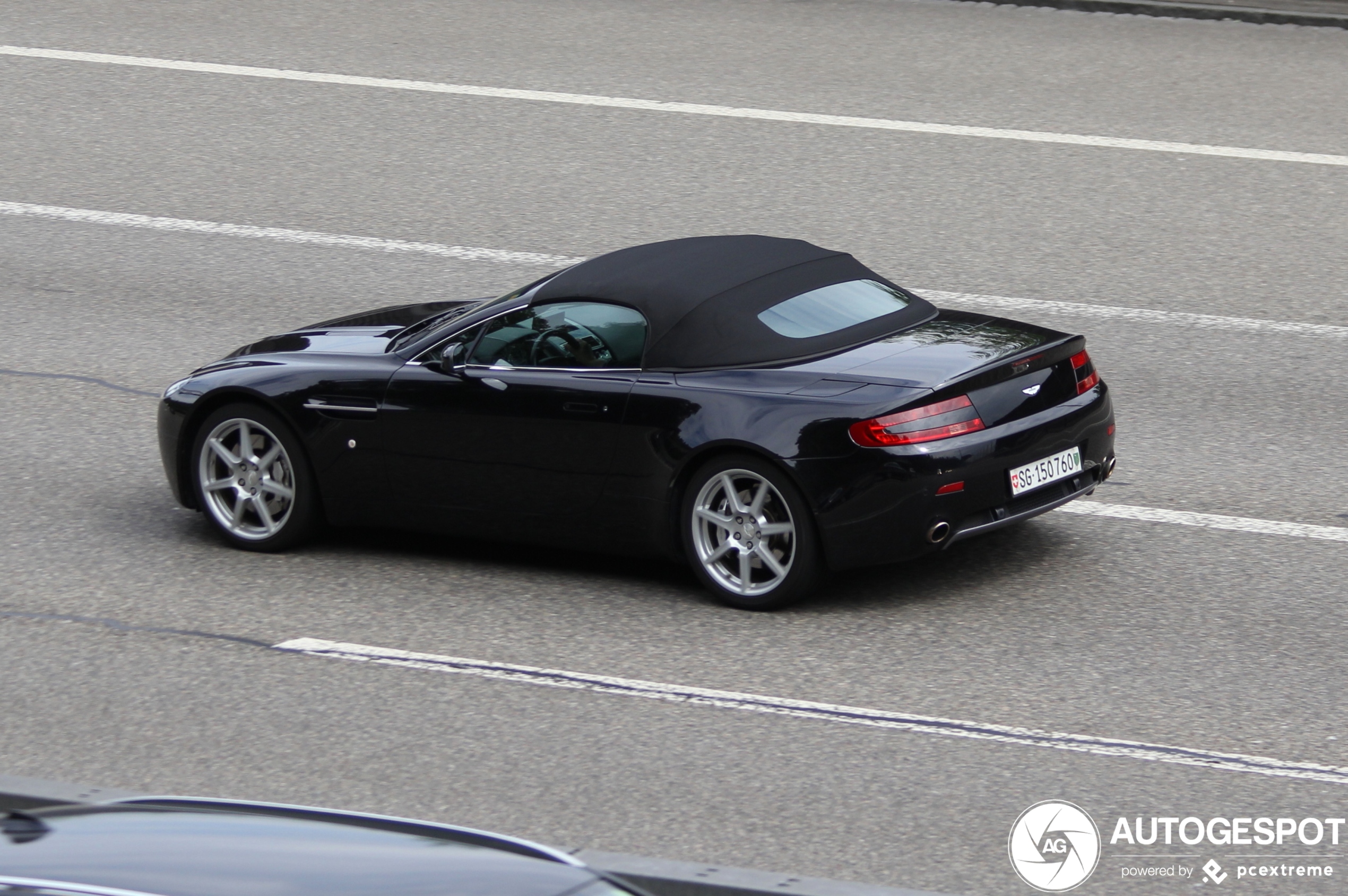 Aston Martin V8 Vantage Roadster