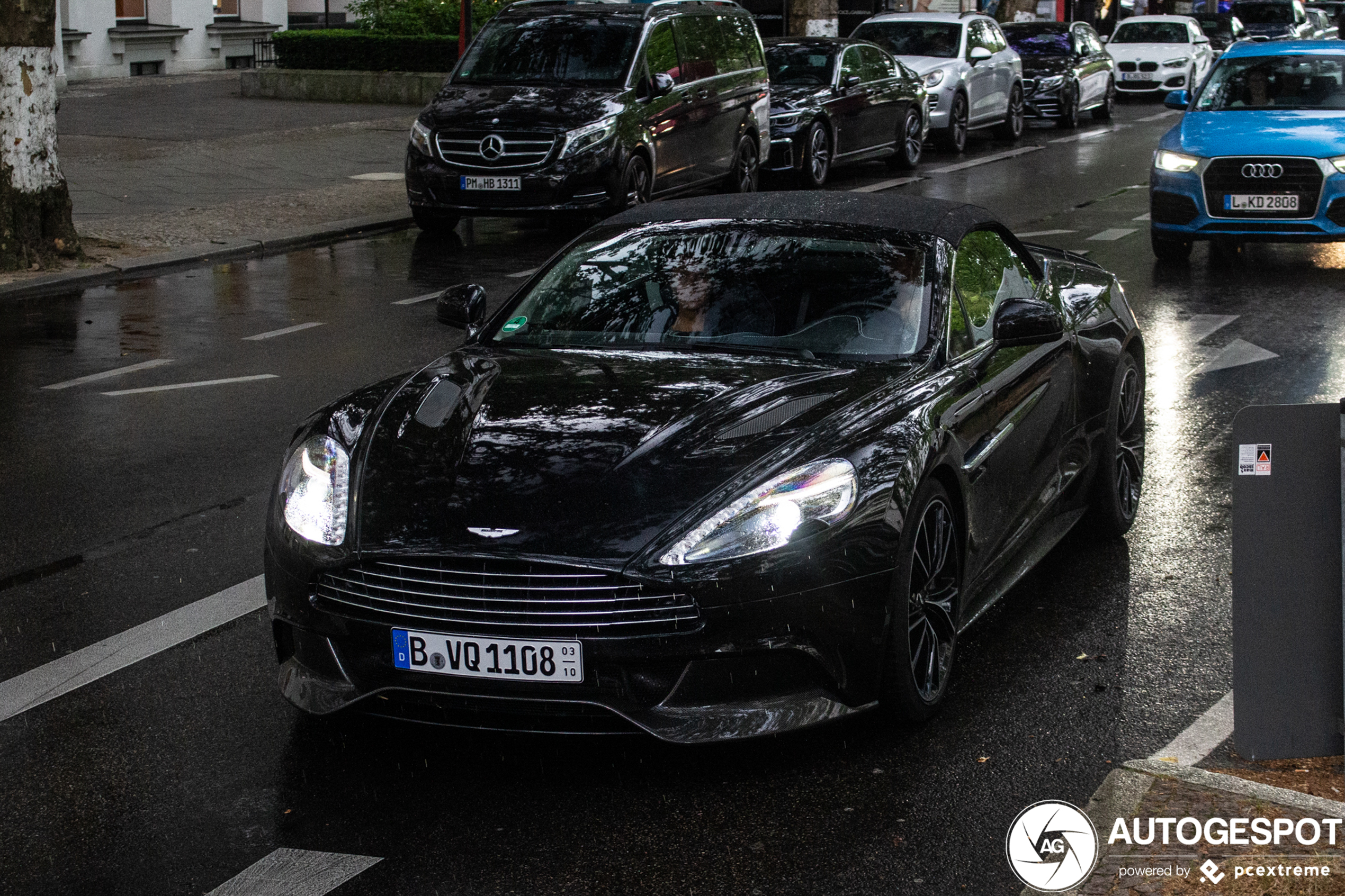 Aston Martin Vanquish Volante