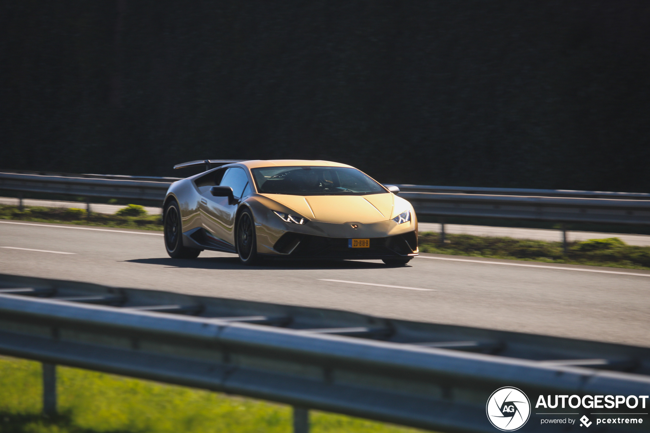 Lamborghini Huracán LP640-4 Performante