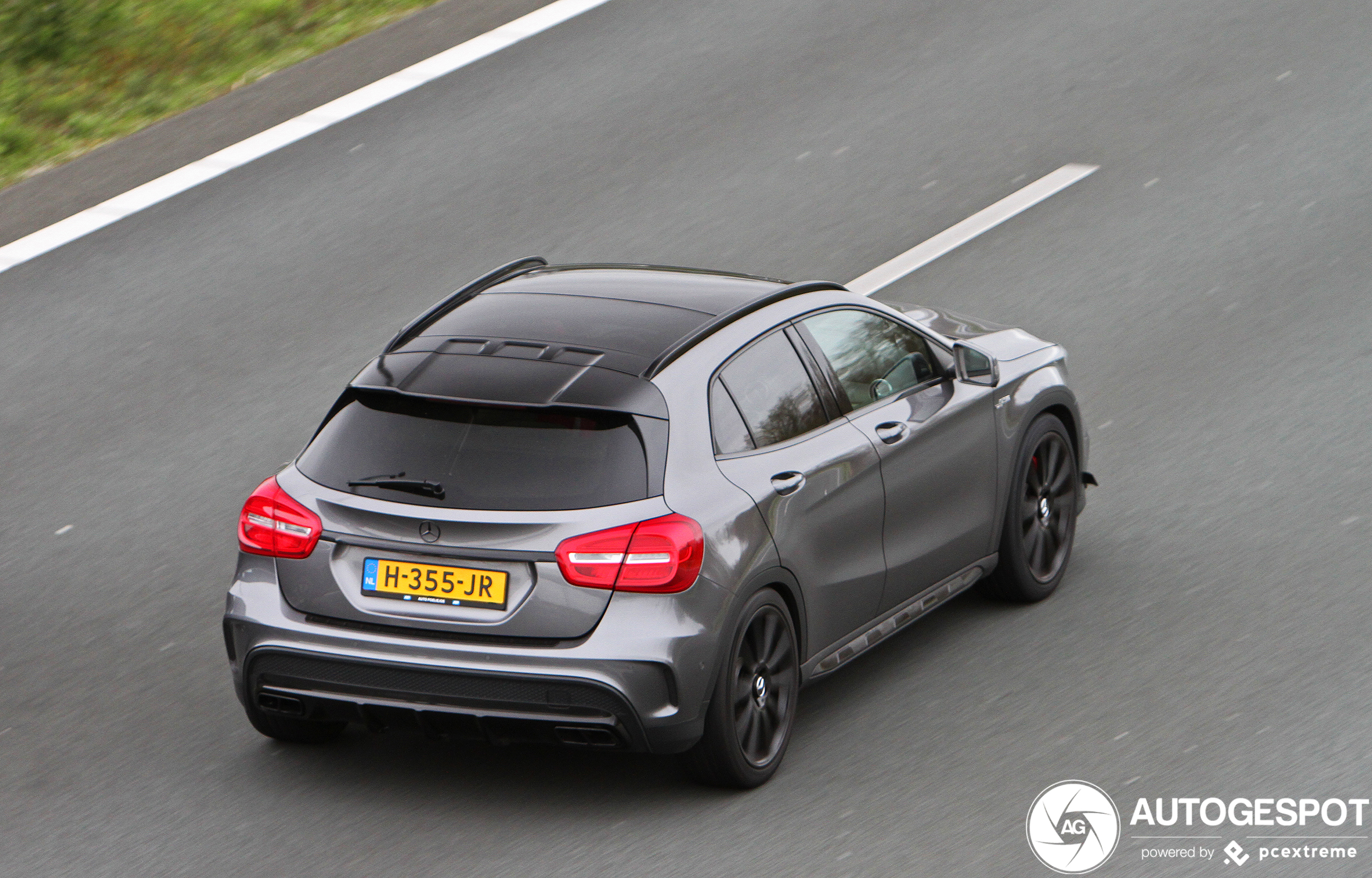 Mercedes-Benz GLA 45 AMG X156