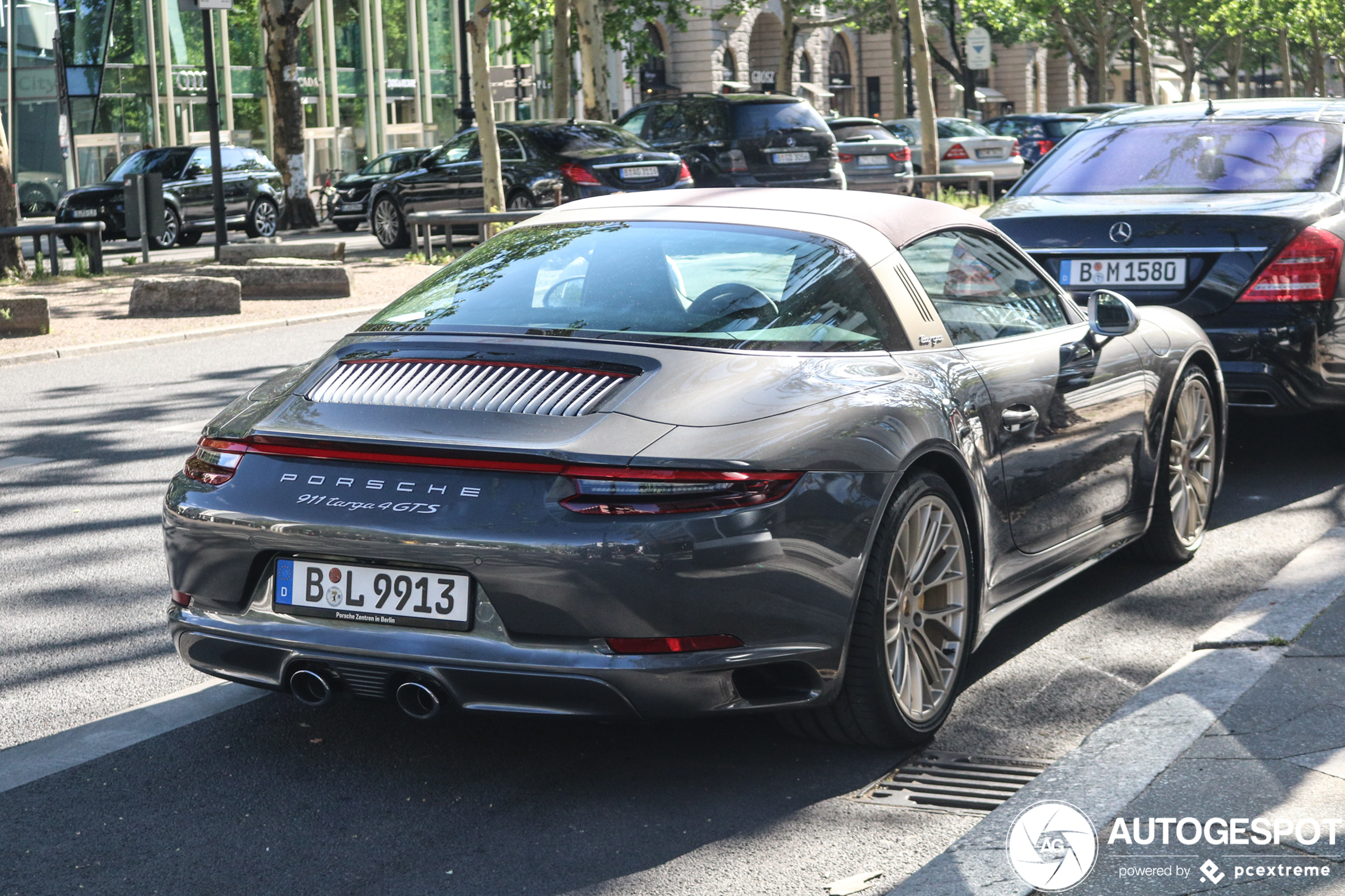 Porsche 991 Targa 4 GTS MkII Exclusive Manufaktur Edition