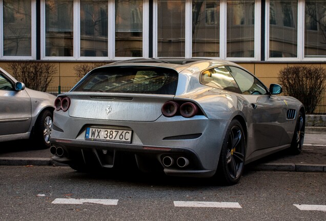 Ferrari GTC4Lusso