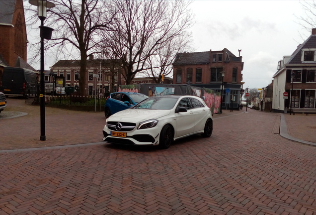 Mercedes-AMG A 45 W176 2015