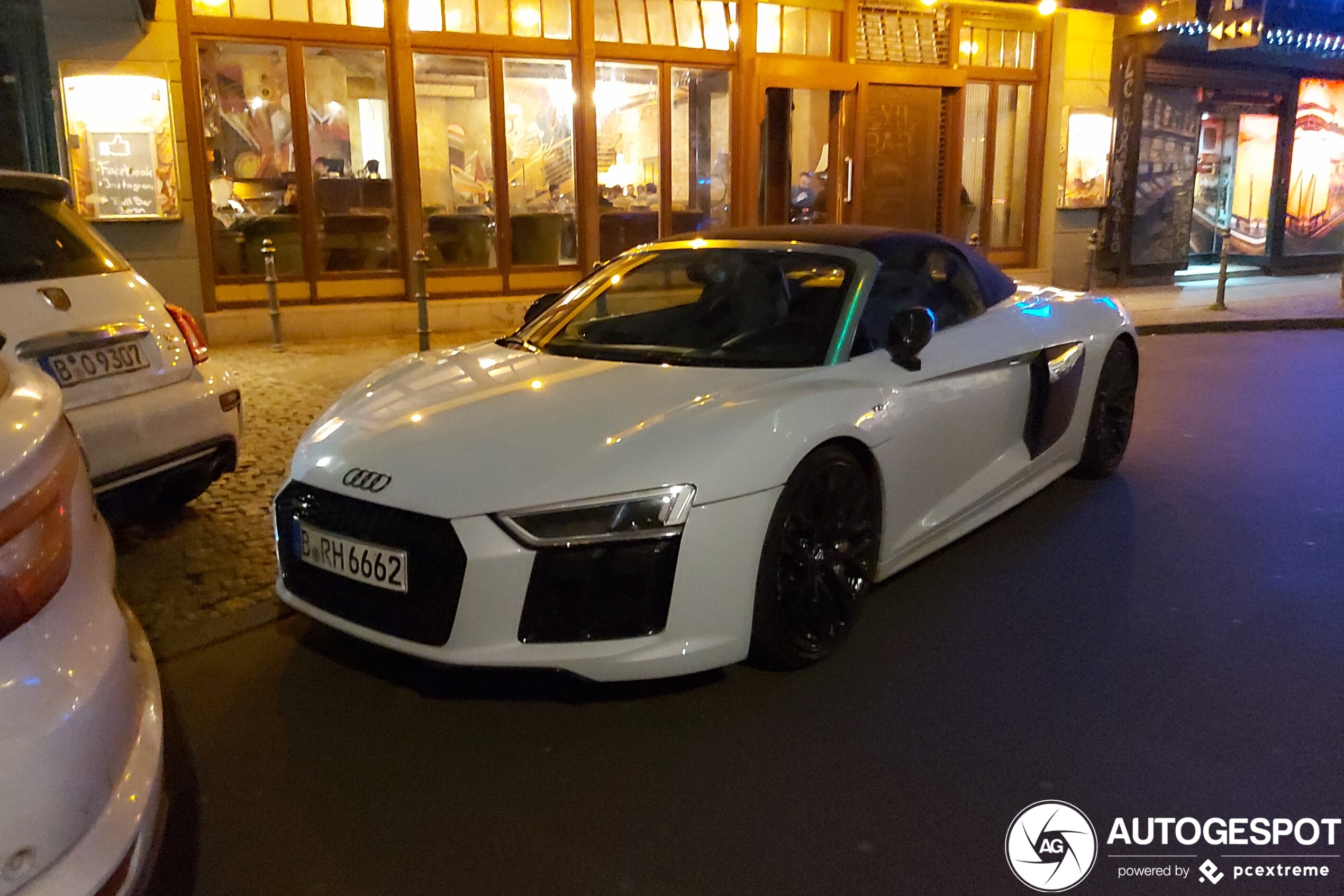 Audi R8 V10 Spyder 2016