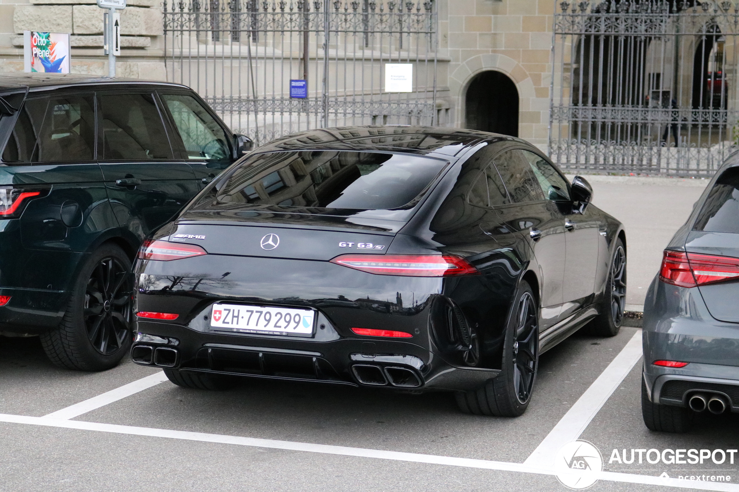 Mercedes-AMG GT 63 S X290