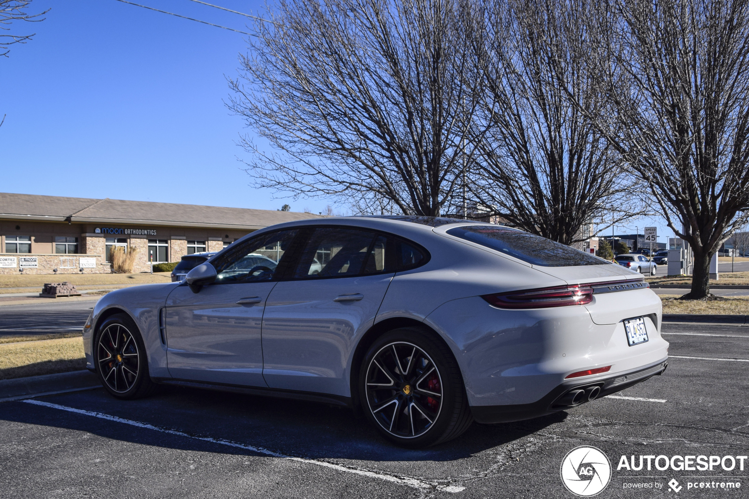 Porsche 971 Panamera Turbo