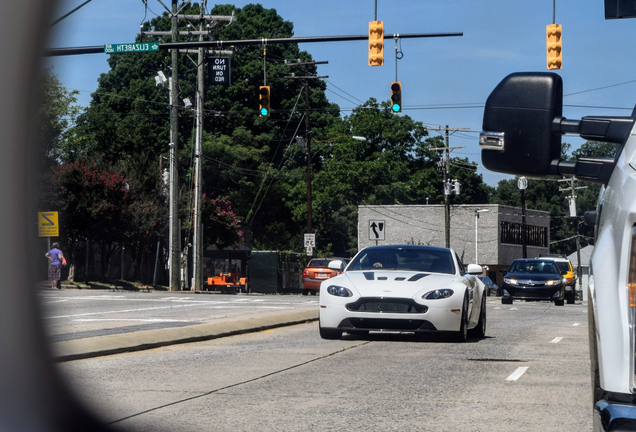 Aston Martin V12 Vantage S