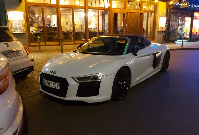 Audi R8 V10 Spyder 2016