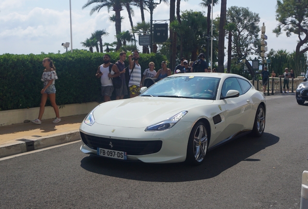 Ferrari GTC4Lusso