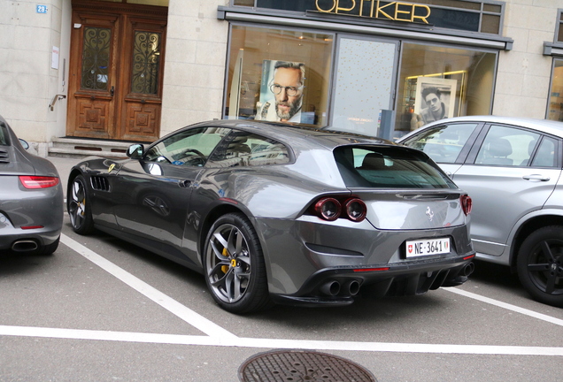 Ferrari GTC4Lusso T