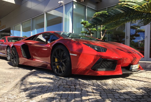 Lamborghini Aventador LP700-4