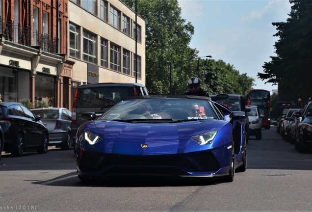 Lamborghini Aventador S LP740-4 Roadster