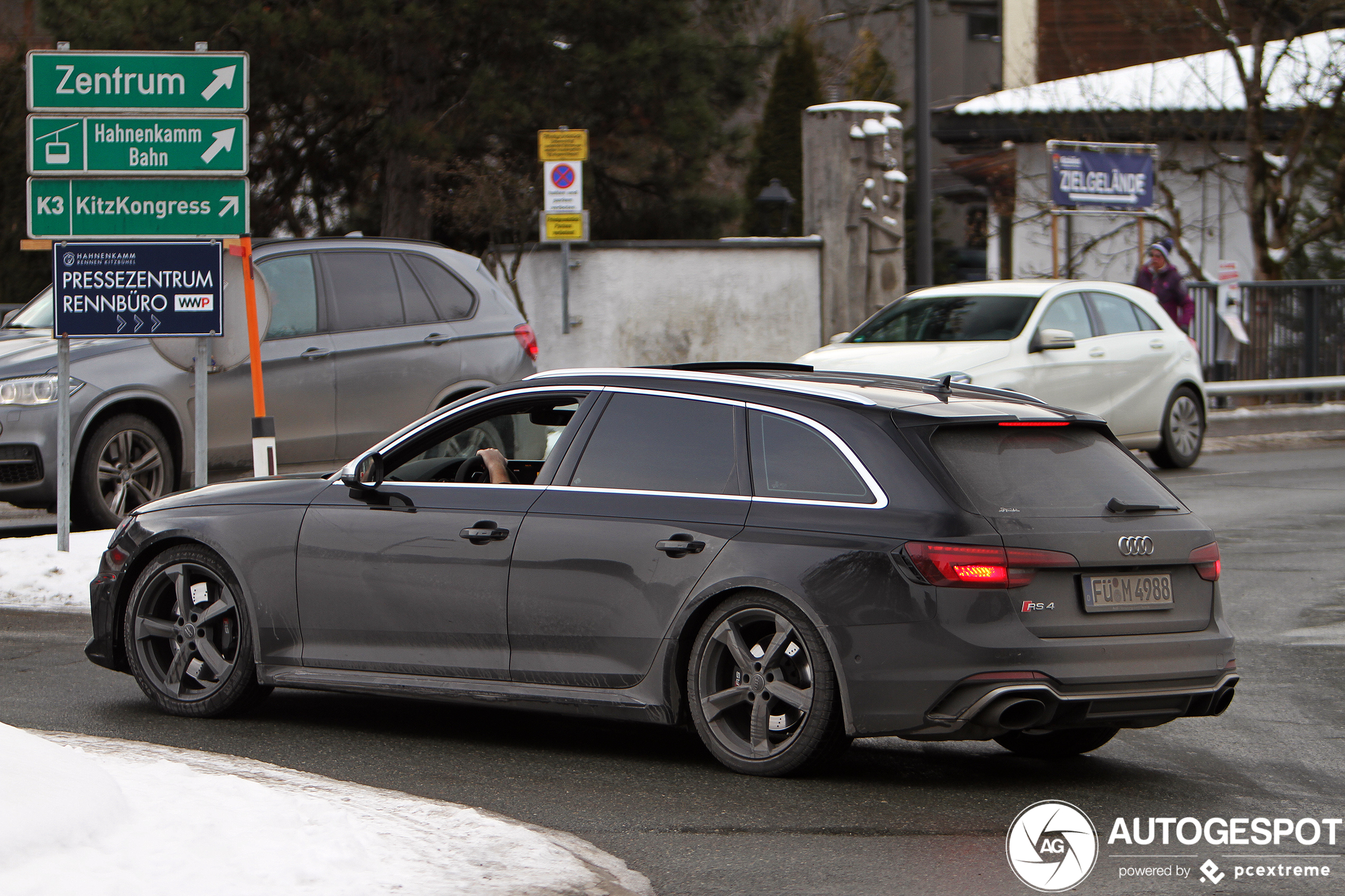 Audi RS4 Avant B9