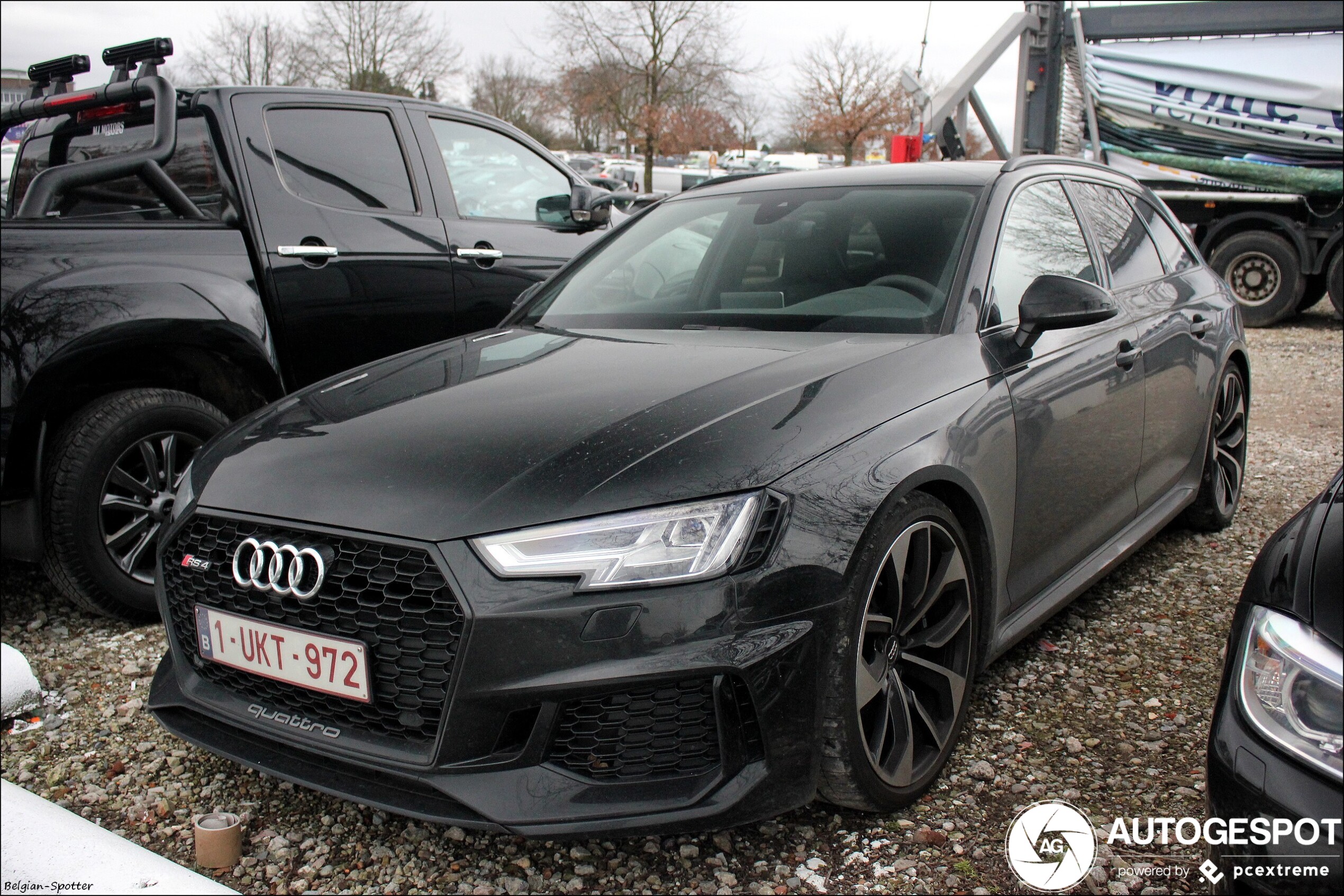 Audi RS4 Avant B9