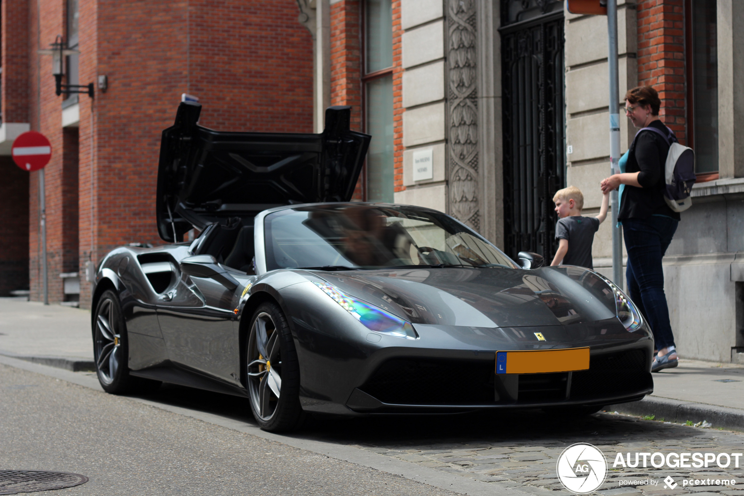 Ferrari 488 Spider