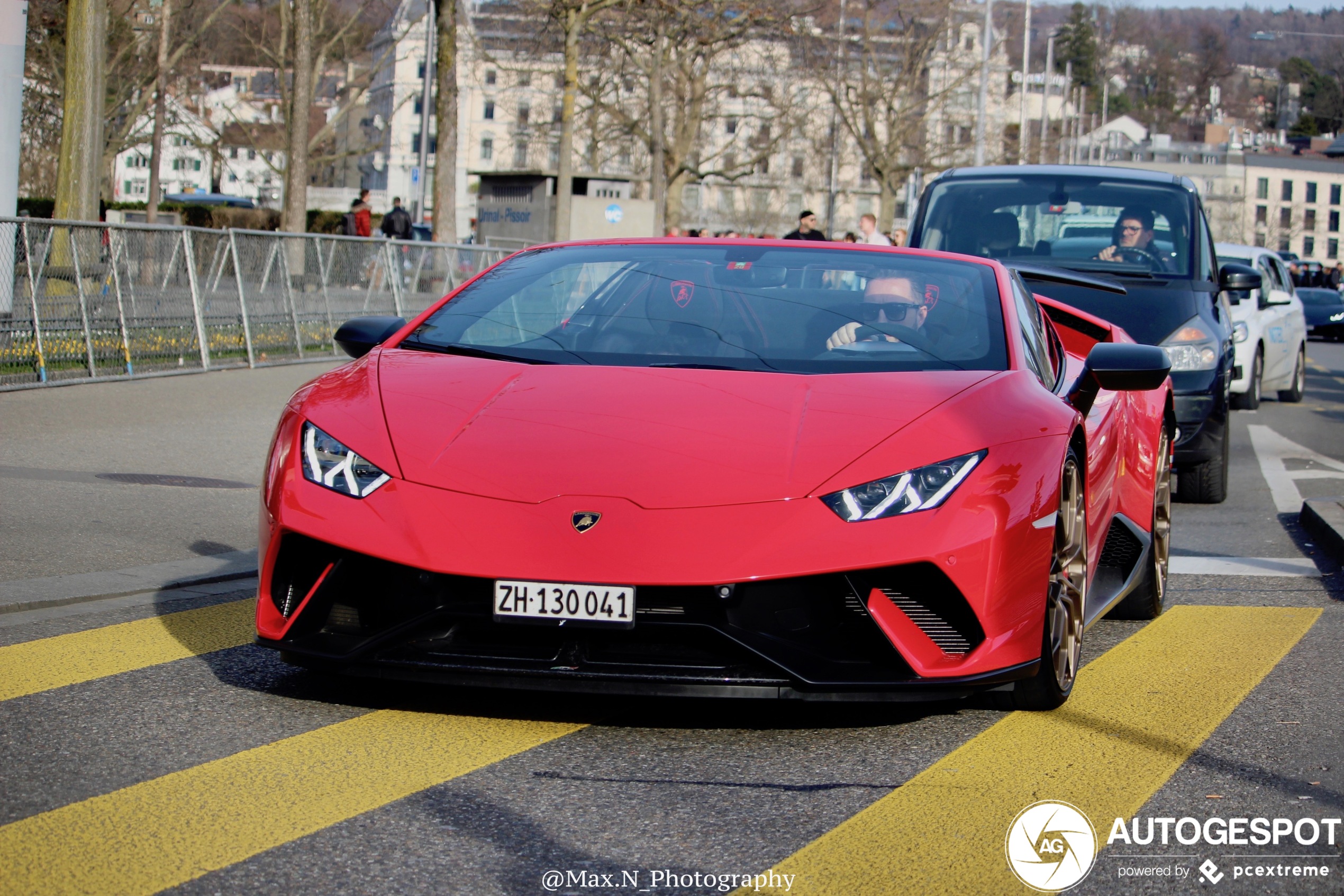 Lamborghini Huracán LP640-4 Performante Spyder