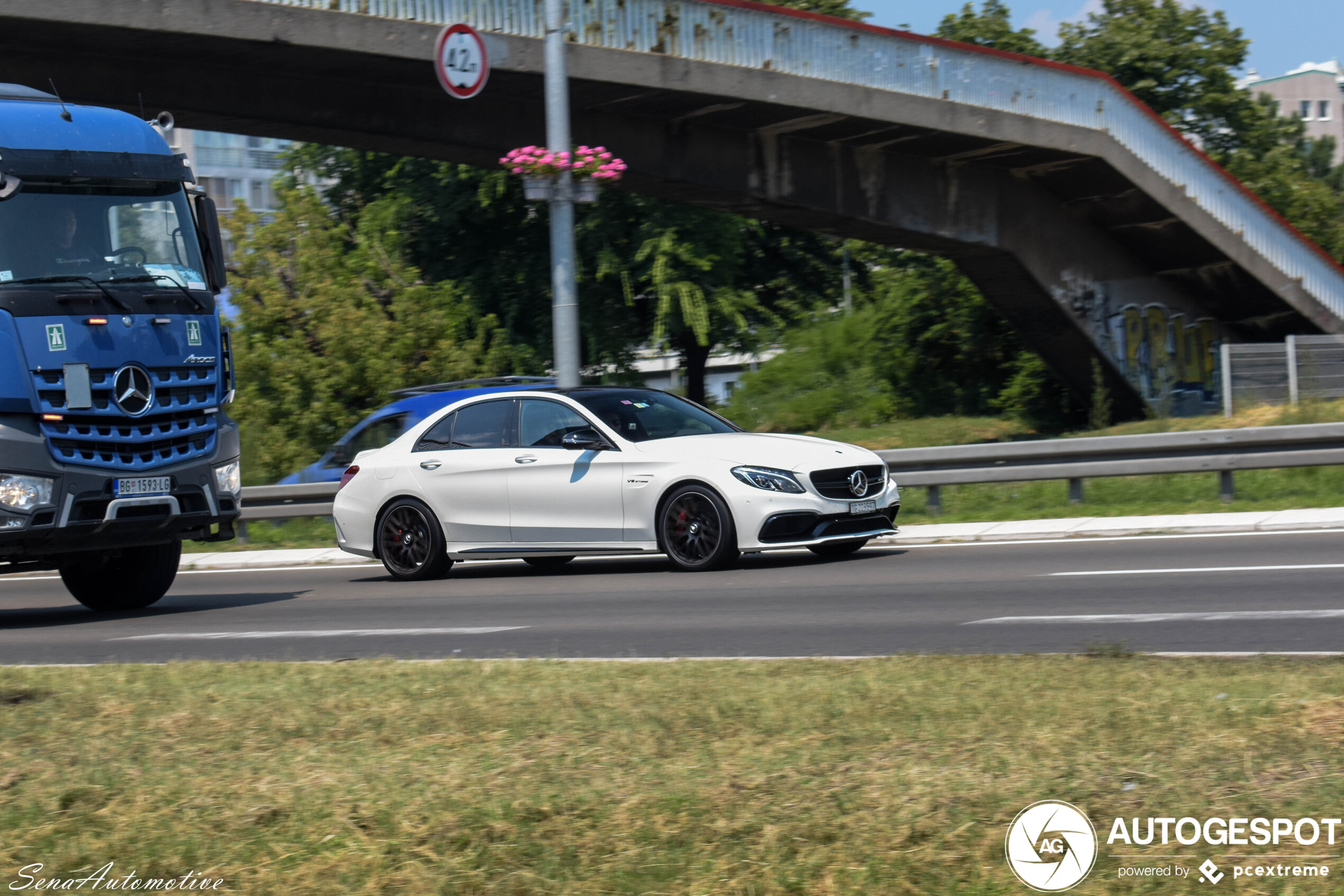 Mercedes-AMG C 63 S W205