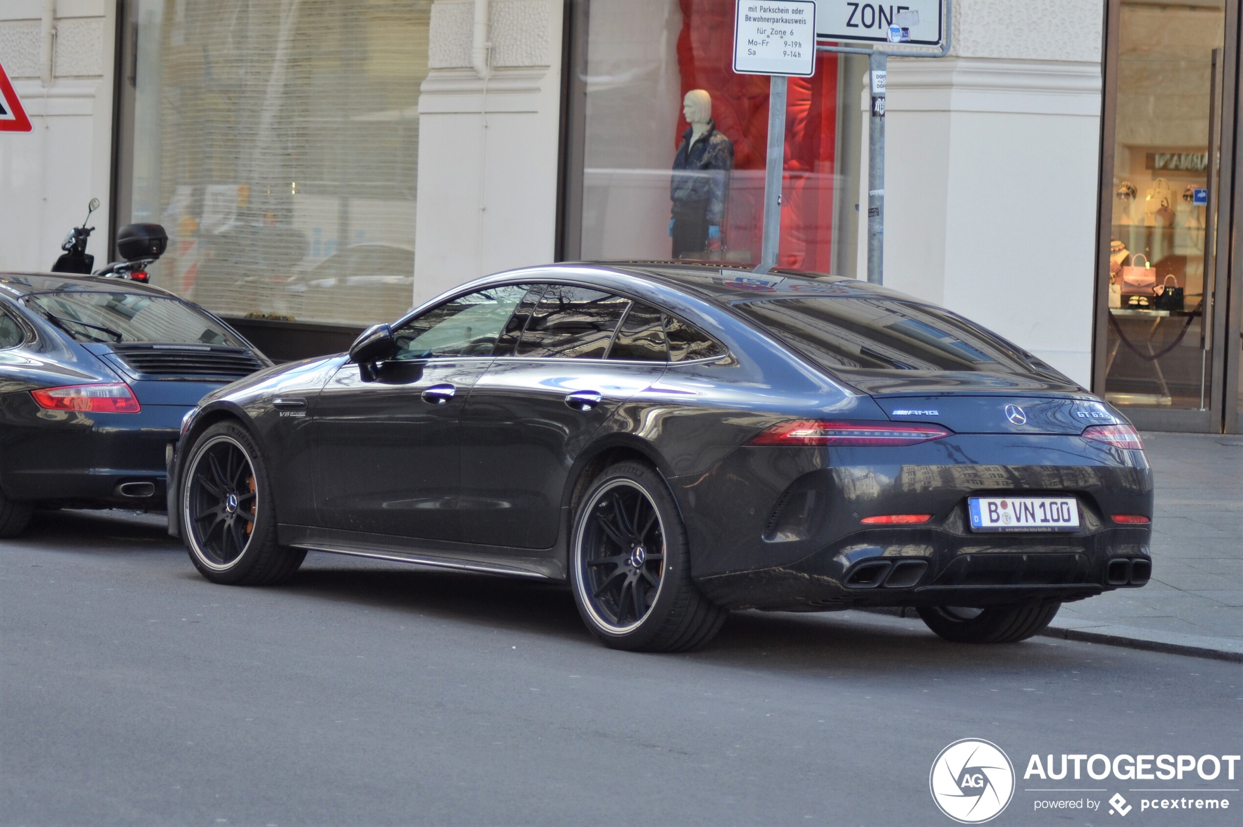 Mercedes-AMG GT 63 S X290