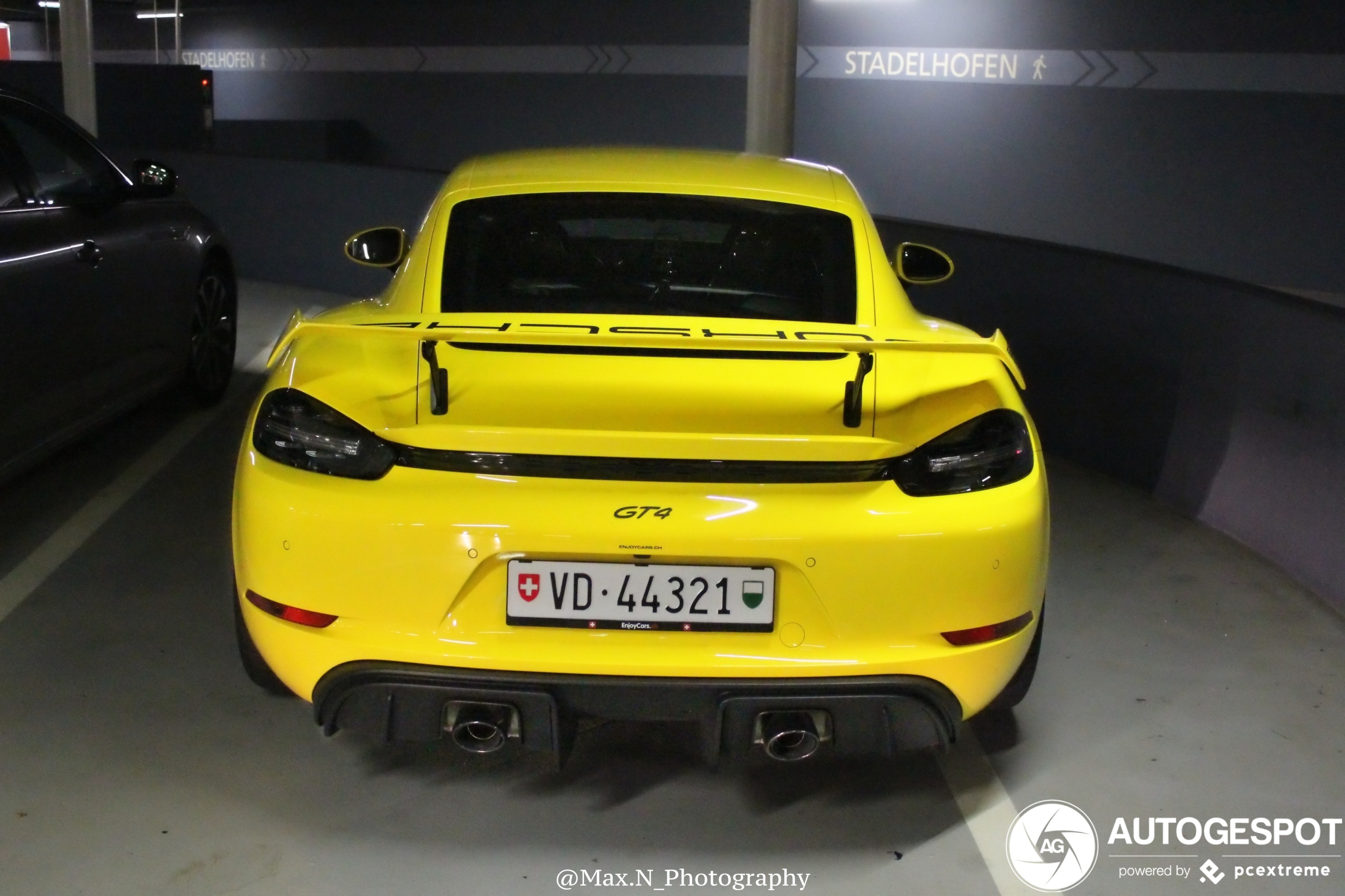 Porsche 718 Cayman GT4