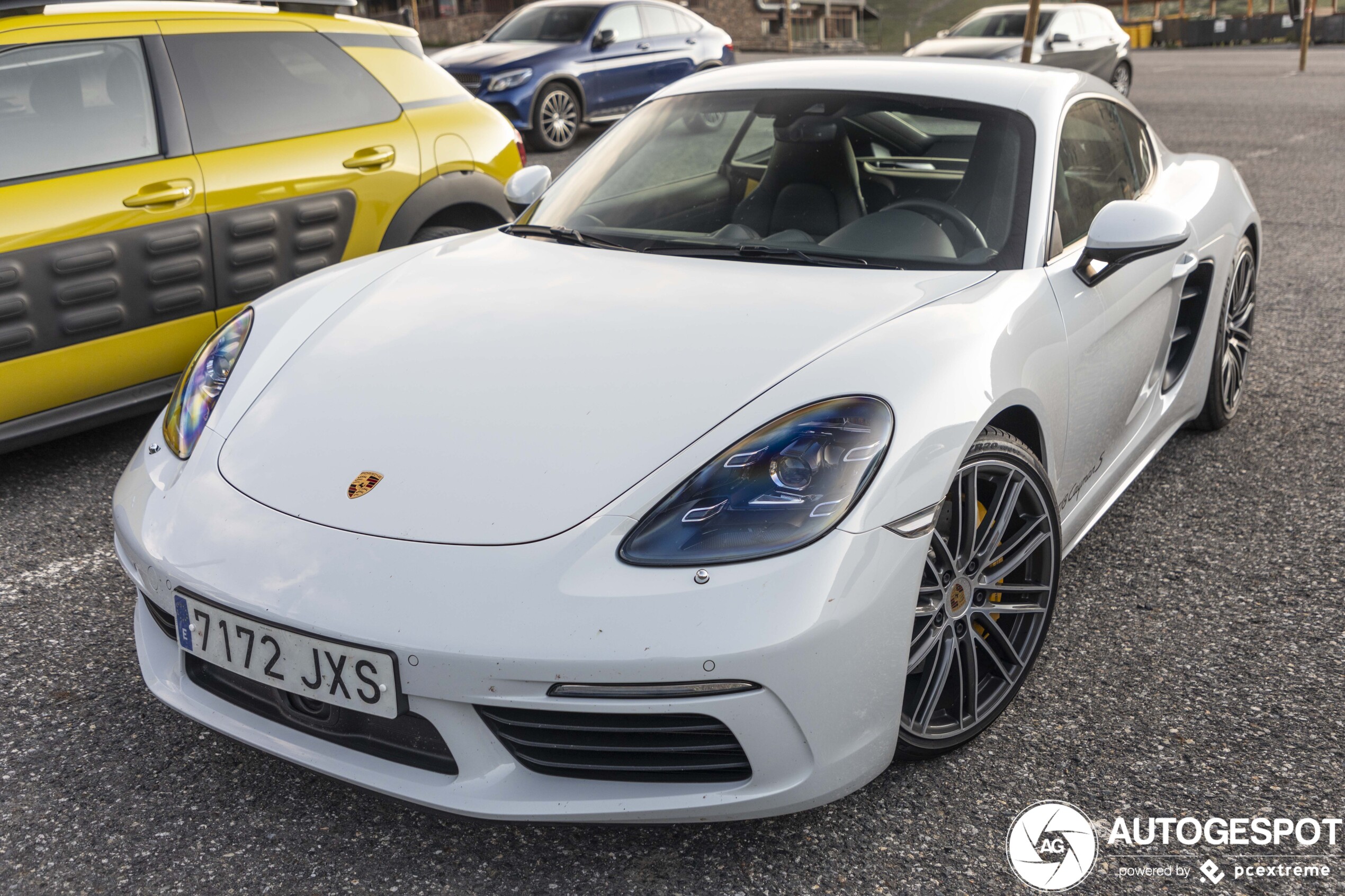 Porsche 718 Cayman S