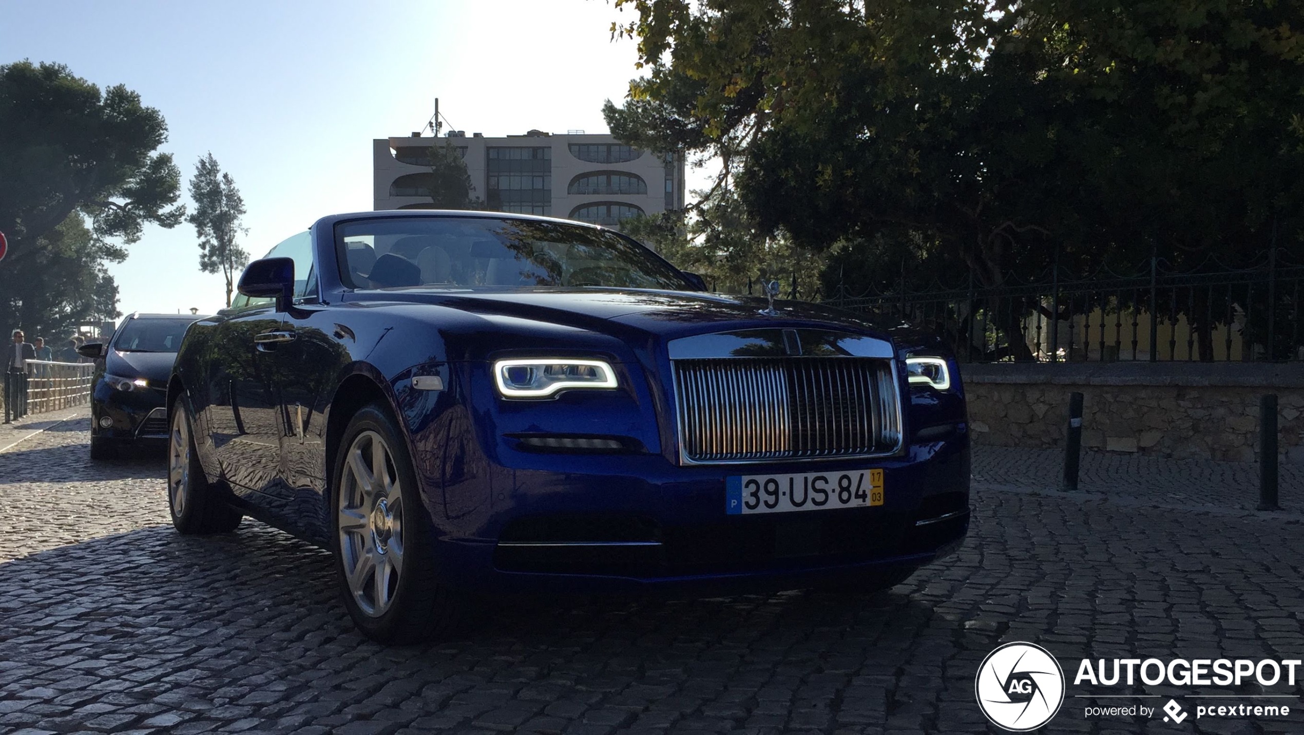 Rolls-Royce Dawn