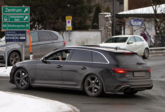 Audi RS4 Avant B9