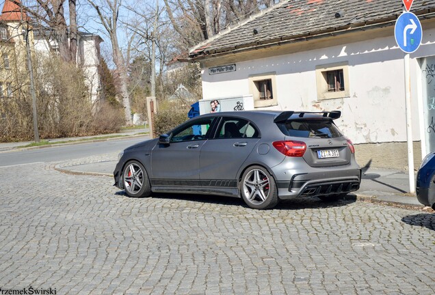 Mercedes-AMG A 45 W176 2015