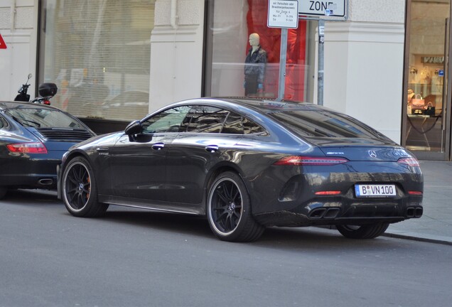 Mercedes-AMG GT 63 S X290