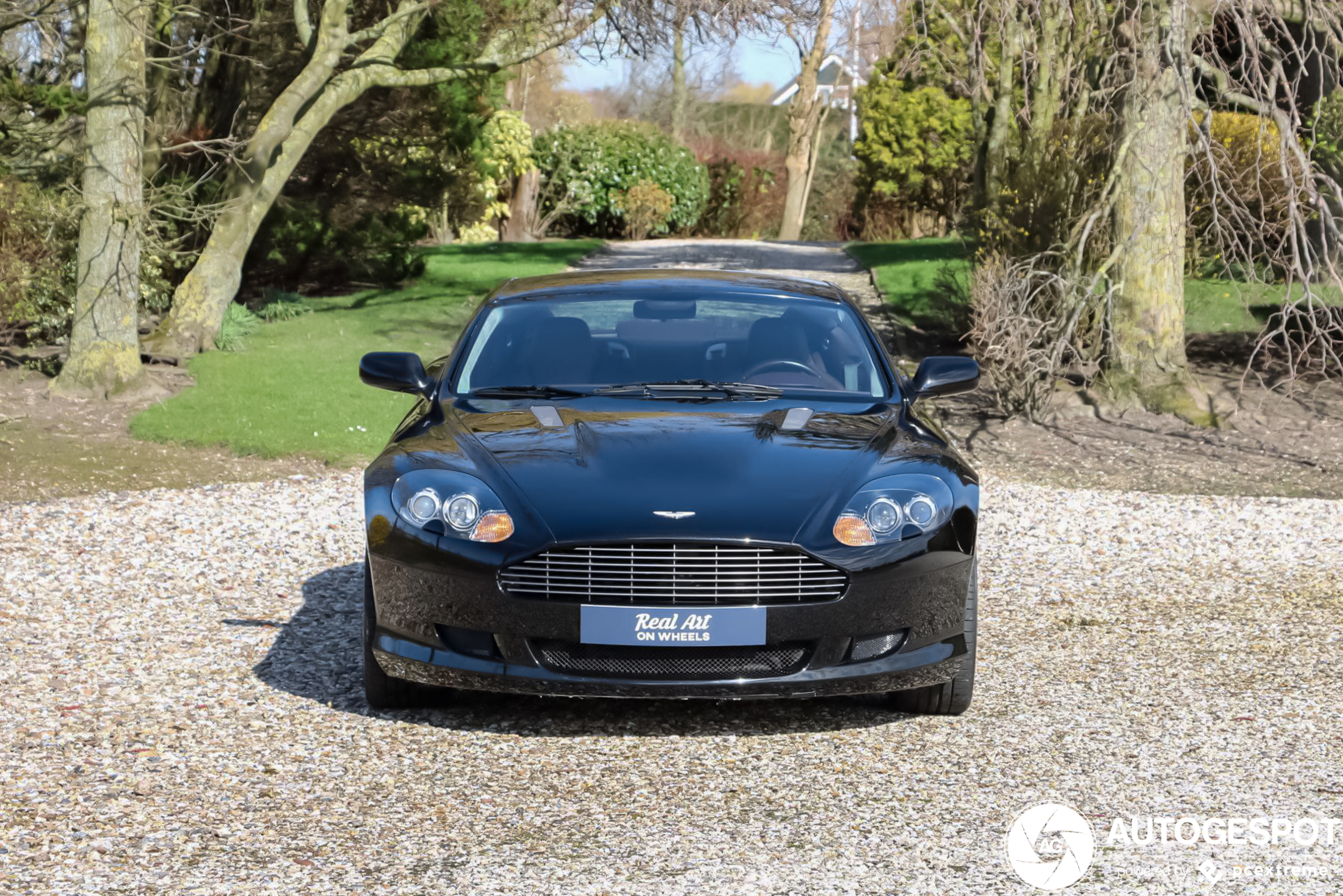 Aston Martin DB9