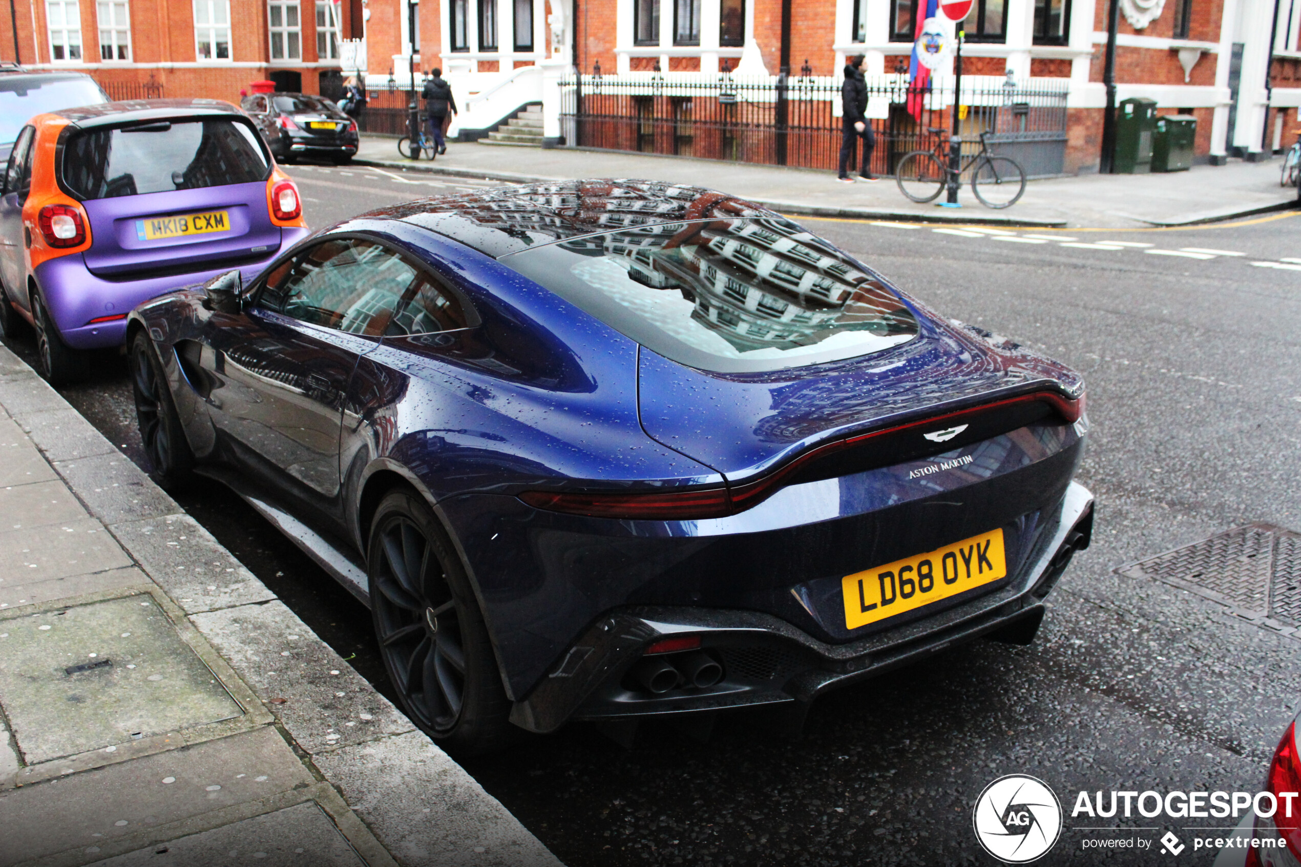 Aston Martin V8 Vantage 2018